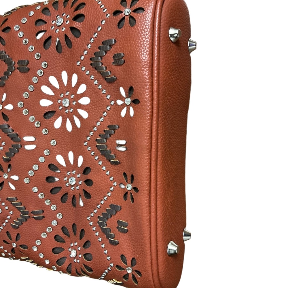 Charming Shyanne Cutout Western Crossbody Bag Purse - Picture 5 of 7